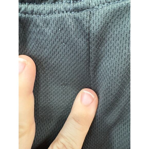 5/$15 Gray Activewear Shorts - Jumping Beans - 3T - Picture 4 of 4